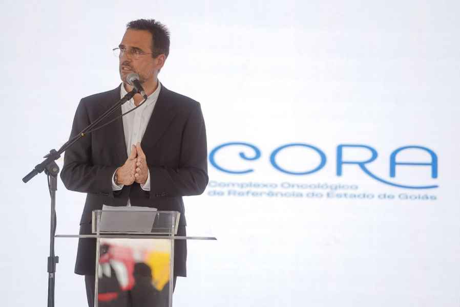 Secretário Sérgio Vencio destaca importância de tratamento oncológico público em Goiás